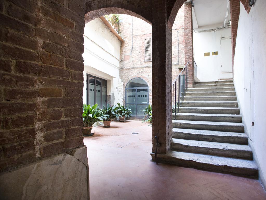 Il Nido Del Mangia Apartment Siena Bagian luar foto